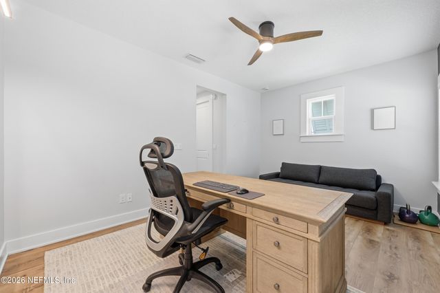 2041 WATERWAY ISLAND Lane, Jacksonville Beach, FL 32250