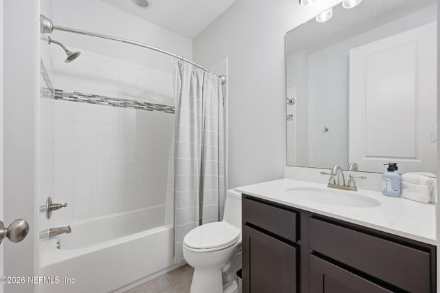 2041 WATERWAY ISLAND Lane, Jacksonville Beach, FL 32250