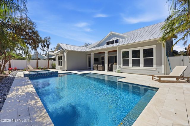 2041 WATERWAY ISLAND Lane, Jacksonville Beach, FL 32250