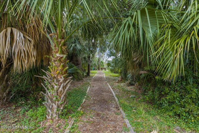 2041 WATERWAY ISLAND Lane, Jacksonville Beach, FL 32250