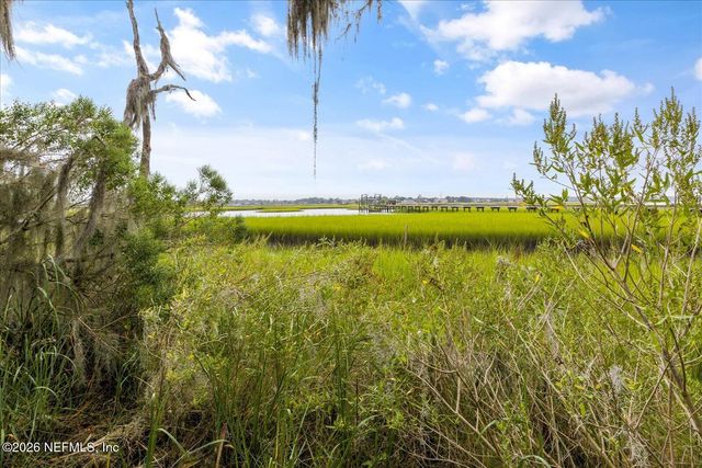 2041 WATERWAY ISLAND Lane, Jacksonville Beach, FL 32250