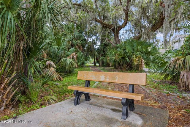 2041 WATERWAY ISLAND Lane, Jacksonville Beach, FL 32250