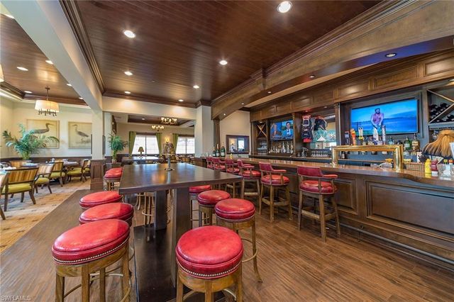 1065 Borghese LN 1902, Naples, FL 34114