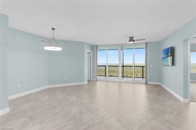 1065 Borghese LN 1902, Naples, FL 34114