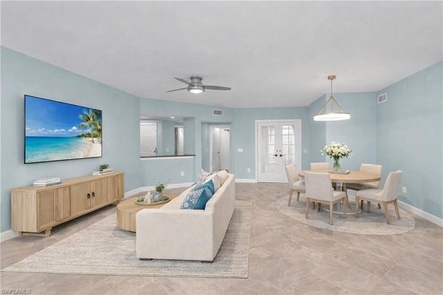 1065 Borghese LN 1902, Naples, FL 34114