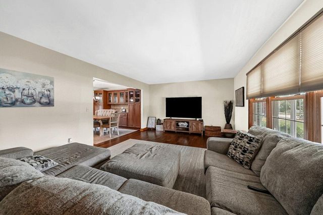 1200 Seminole Drive, Crown Point, IN 46307
