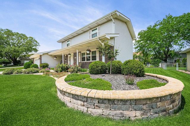 1200 Seminole Drive, Crown Point, IN 46307