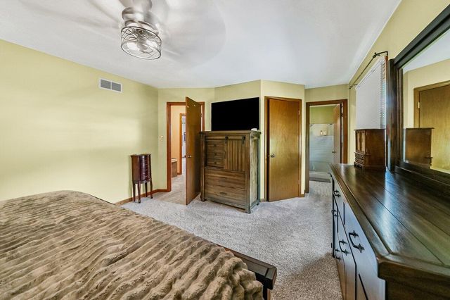 1200 Seminole Drive, Crown Point, IN 46307