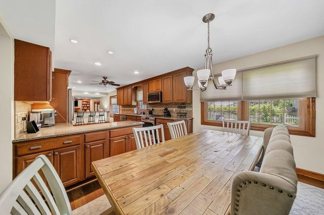 1200 Seminole Drive, Crown Point, IN 46307