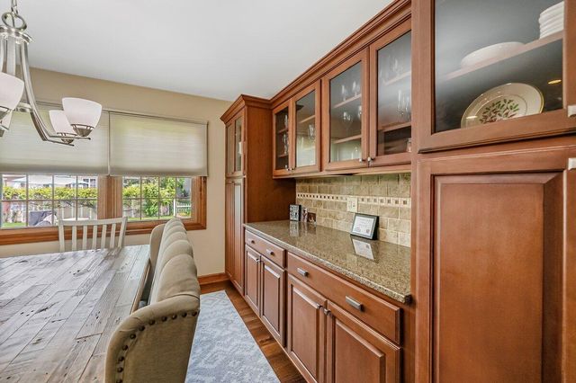 1200 Seminole Drive, Crown Point, IN 46307