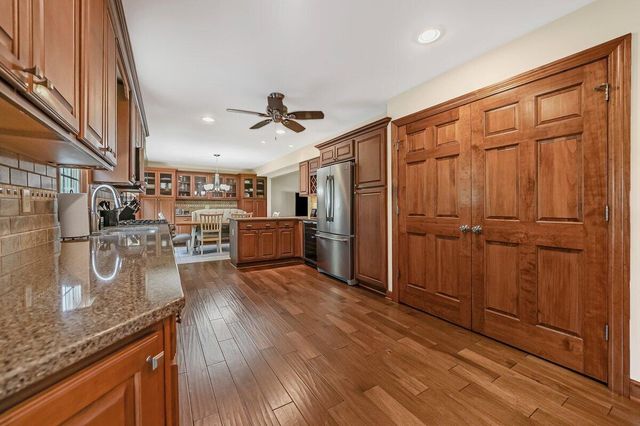 1200 Seminole Drive, Crown Point, IN 46307