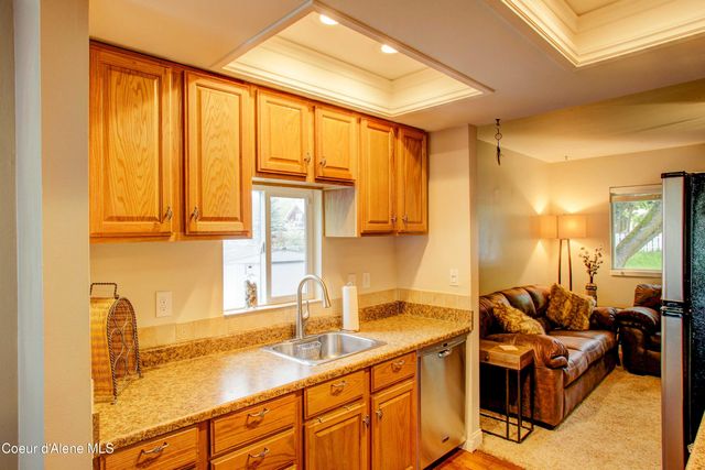 516 W SUMMIT AVE, Coeur D'alene, ID 83814