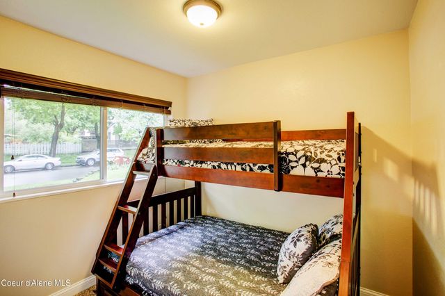 516 W SUMMIT AVE, Coeur D'alene, ID 83814