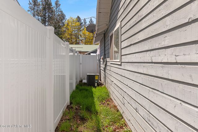 516 W SUMMIT AVE, Coeur D'alene, ID 83814
