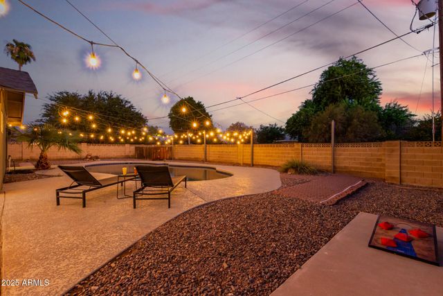 8537 E CLARENDON Avenue, Scottsdale, AZ 85251