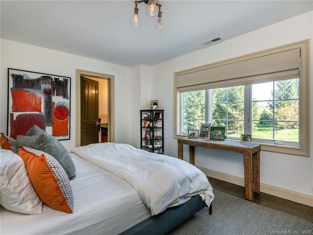 220 Painter Hill Road, Roxbury, CT 06783