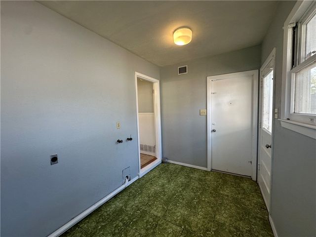 117 Holly Dr, Portland, TX 78374