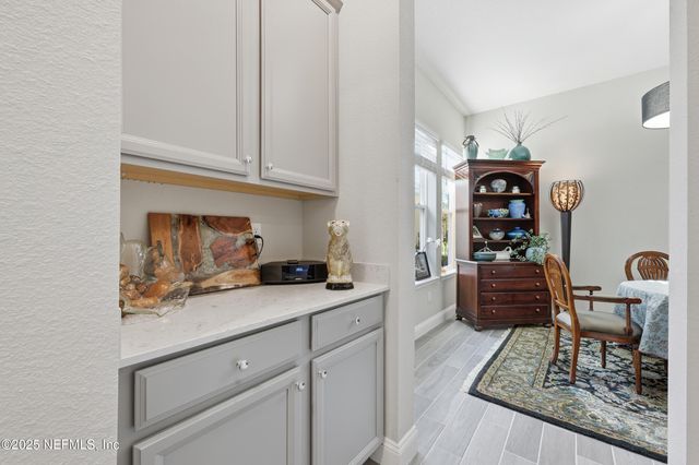 86 WHEELWRIGHT Lane, Jacksonville, FL 32081