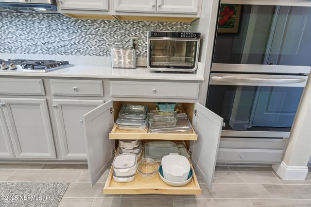 86 WHEELWRIGHT Lane, Jacksonville, FL 32081