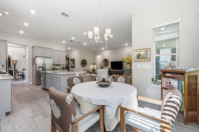 86 WHEELWRIGHT Lane, Jacksonville, FL 32081