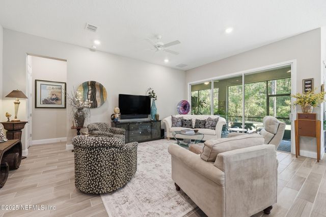 86 WHEELWRIGHT Lane, Jacksonville, FL 32081