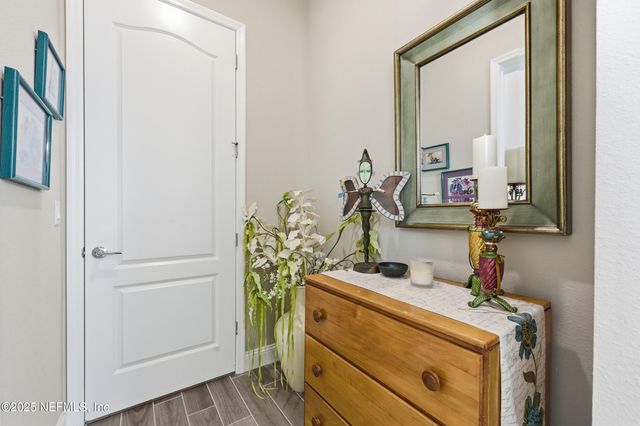 86 WHEELWRIGHT Lane, Jacksonville, FL 32081