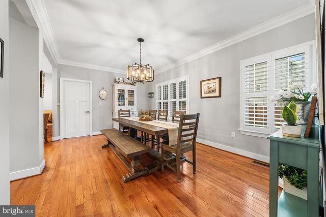 613 S BUCHANAN ST, Arlington, VA 22204