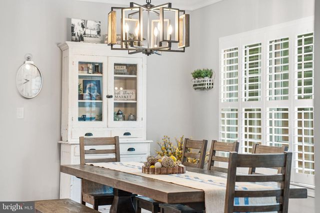 613 S BUCHANAN ST, Arlington, VA 22204