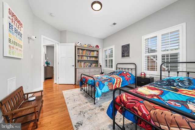 613 S BUCHANAN ST, Arlington, VA 22204
