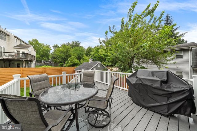 613 S BUCHANAN ST, Arlington, VA 22204