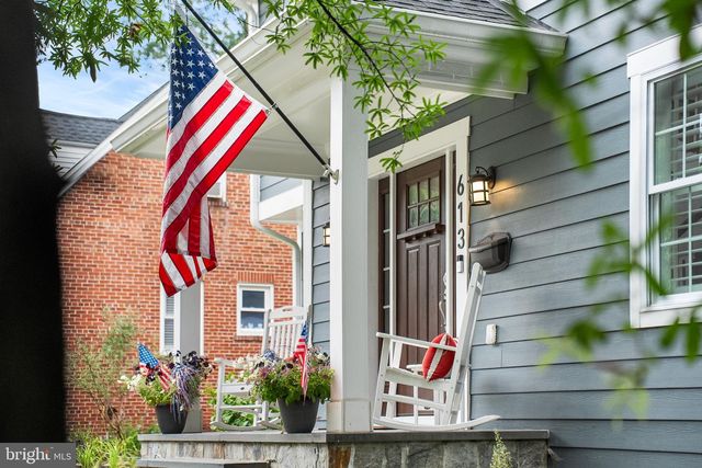 613 S BUCHANAN ST, Arlington, VA 22204