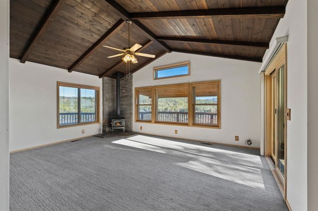 21239 Pokie Dr, Soulsbyville, CA 95372