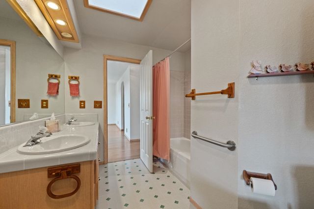 21239 Pokie Dr, Soulsbyville, CA 95372