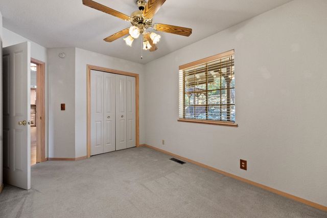 21239 Pokie Dr, Soulsbyville, CA 95372