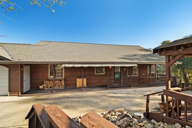 21239 Pokie Dr, Soulsbyville, CA 95372
