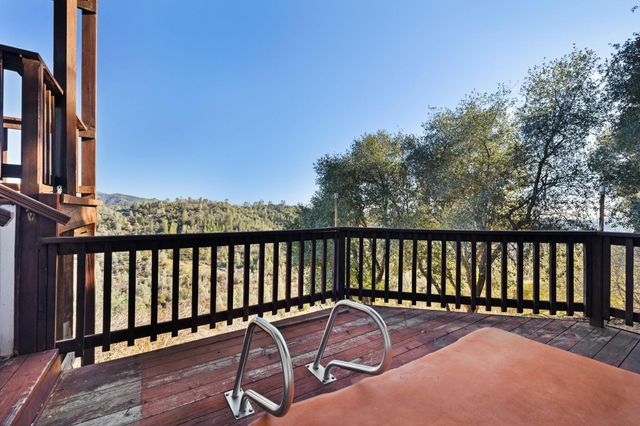 21239 Pokie Dr, Soulsbyville, CA 95372