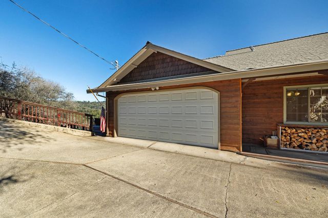 21239 Pokie Dr, Soulsbyville, CA 95372