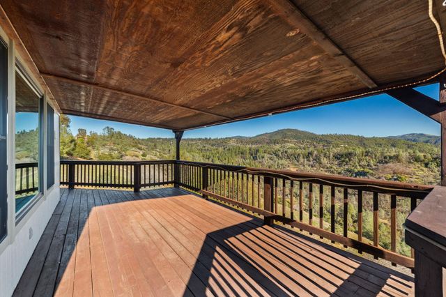 21239 Pokie Dr, Soulsbyville, CA 95372