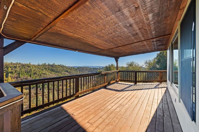 21239 Pokie Dr, Soulsbyville, CA 95372