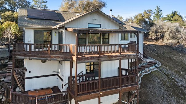 21239 Pokie Dr, Soulsbyville, CA 95372