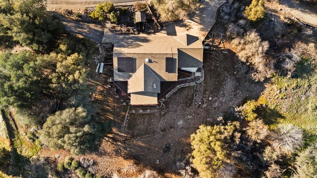 21239 Pokie Dr, Soulsbyville, CA 95372