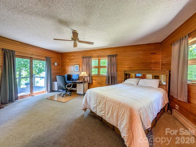 572 Pleasant Valley Road, Burnsville, NC 28714