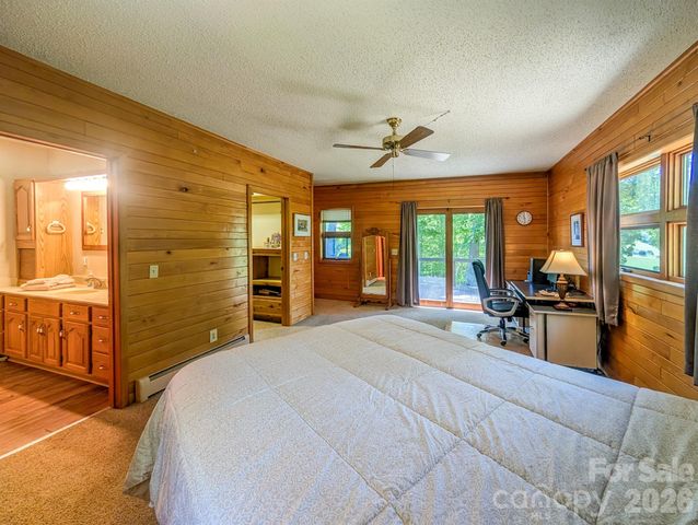 572 Pleasant Valley Road, Burnsville, NC 28714