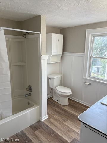 818 Saxon Avenue, Akron, OH 44314