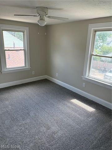 818 Saxon Avenue, Akron, OH 44314