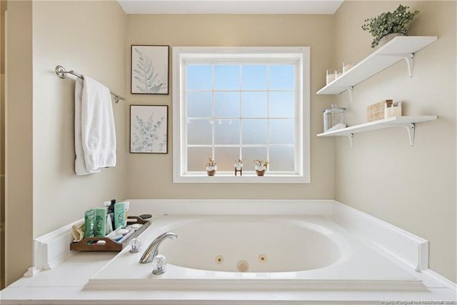 182 Brooke Run, Lumber Bridge, NC 28357