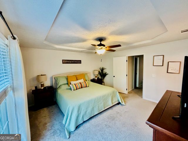 7 Goldfinch Court W, Savannah, GA 31419