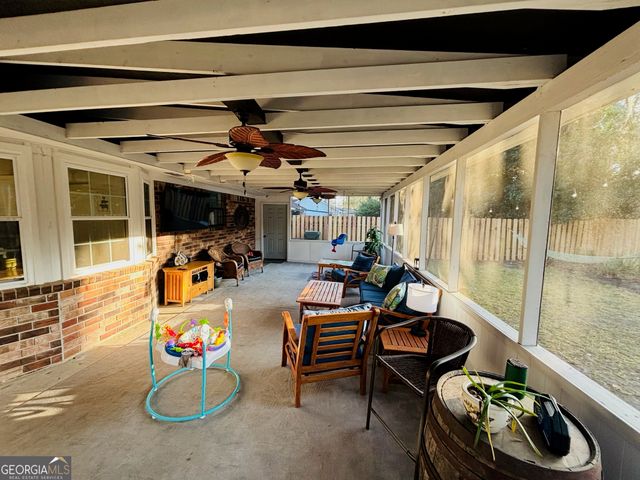 7 Goldfinch Court W, Savannah, GA 31419