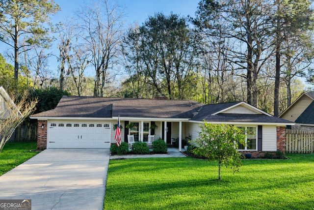 7 Goldfinch Court W, Savannah, GA 31419