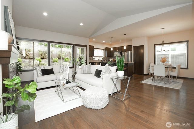 7517 Broadway, Everett, WA 98203